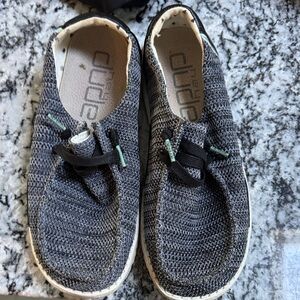 Hey Dude women’s shoe